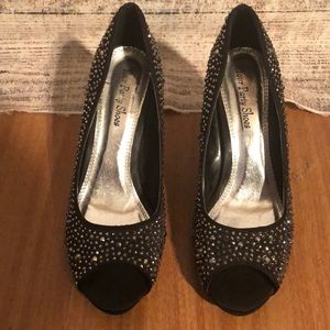 Your Party Shies Beautiful Black Heels